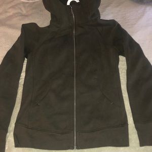 Green lululemon scuba jacket size 8